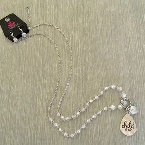 Silver necklace & earring set